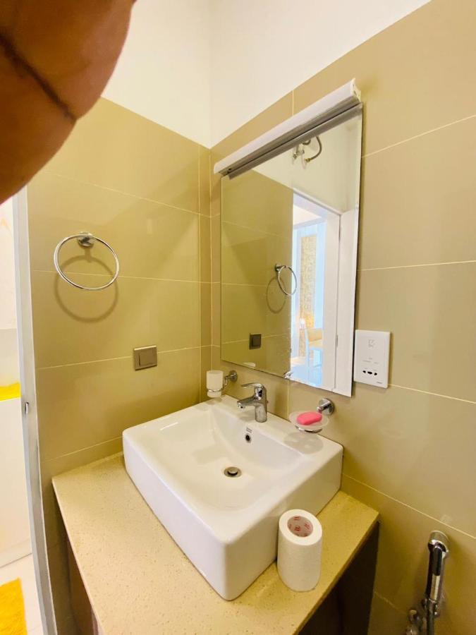 נגומבו Ocean Breeze - Udaya Luxury Apartments מראה חיצוני תמונה