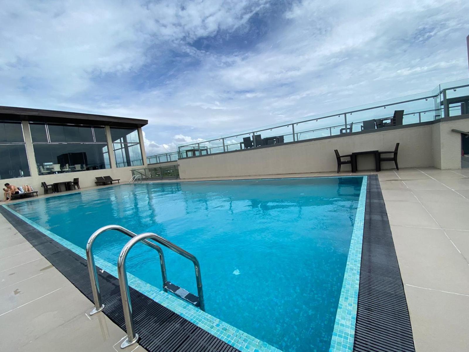 נגומבו Ocean Breeze - Udaya Luxury Apartments מראה חיצוני תמונה